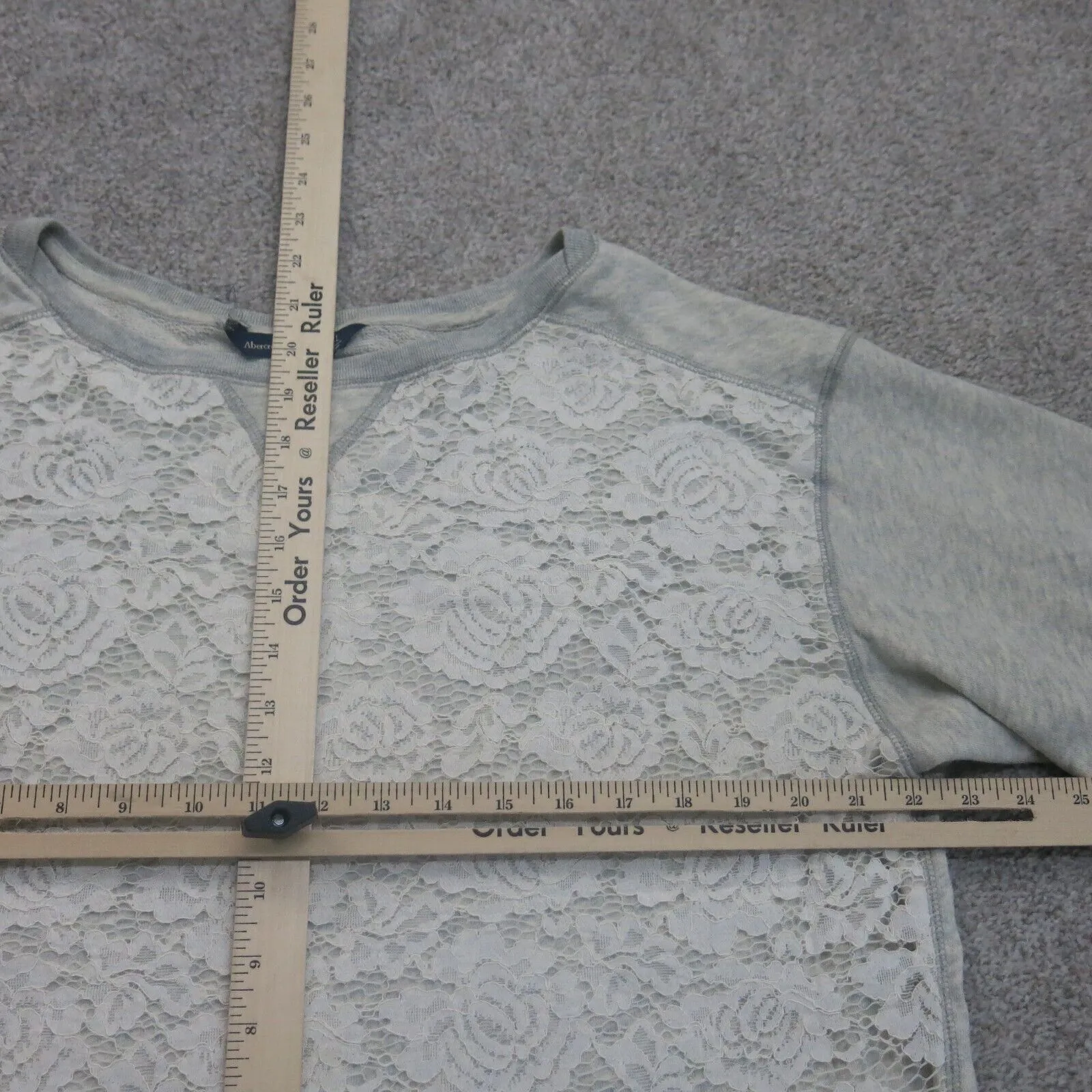 Abercrombie & Fitch Womens Pullover Sweater Crew Neck Long Sleeves Gray SZ Large