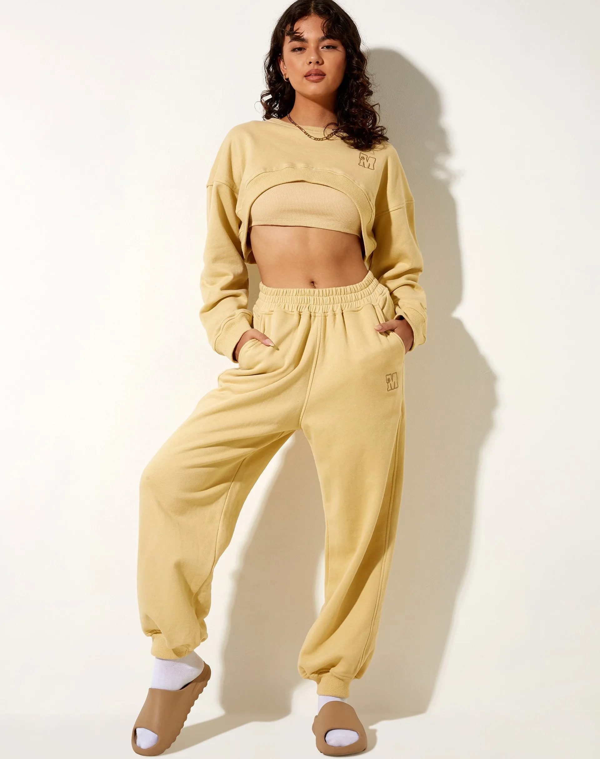 Bacel Cropped Sweatshirt in Custard M Embro