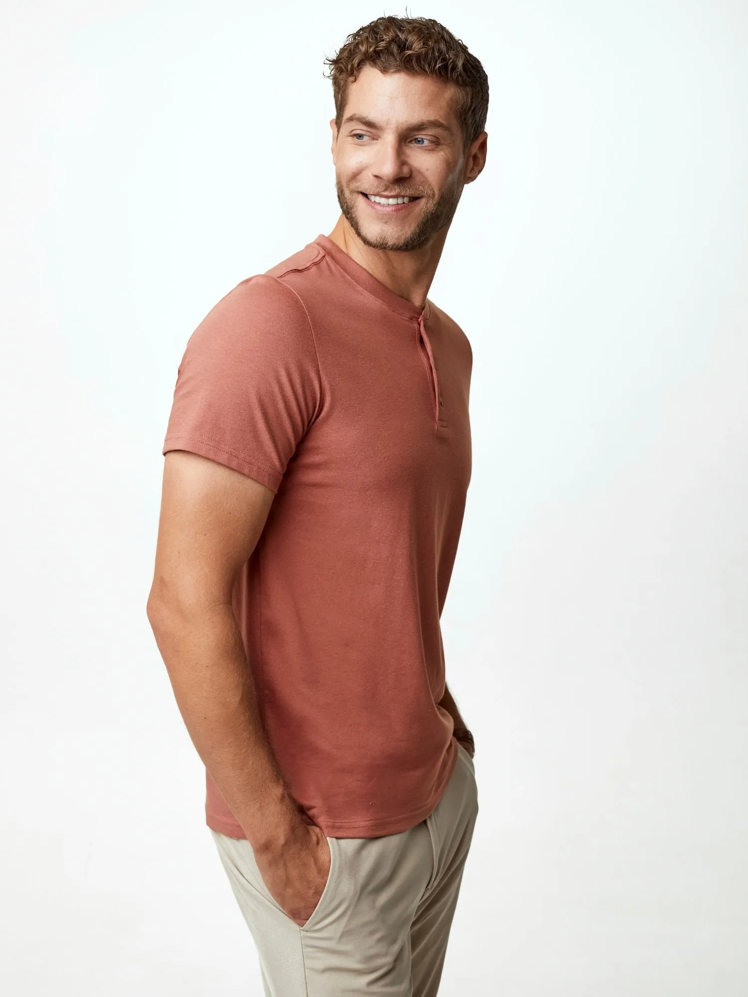 Dune Red Short Sleeve Henley