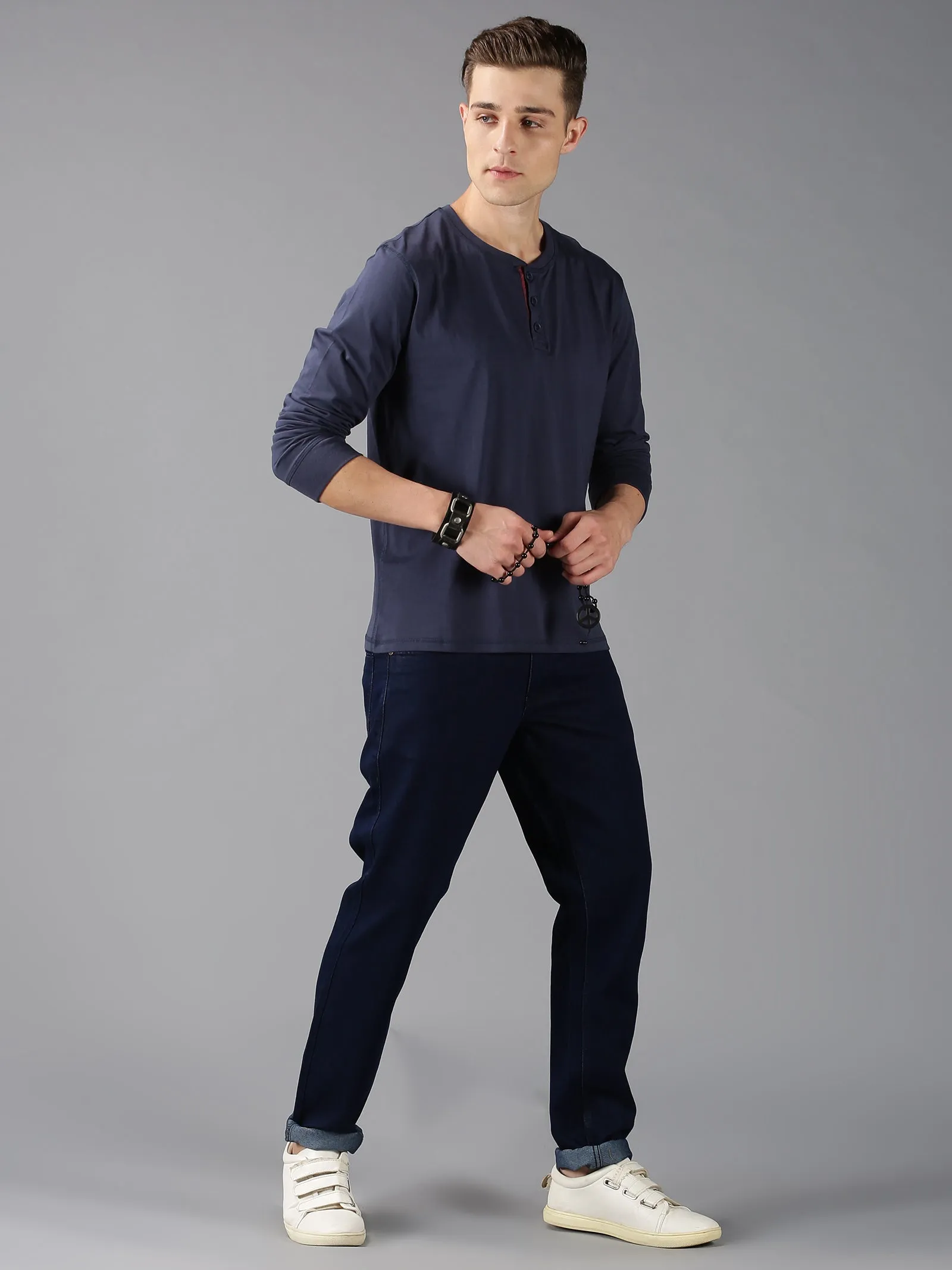 MEN'S NAVY SOLID SLIM FIT T.SHIRT