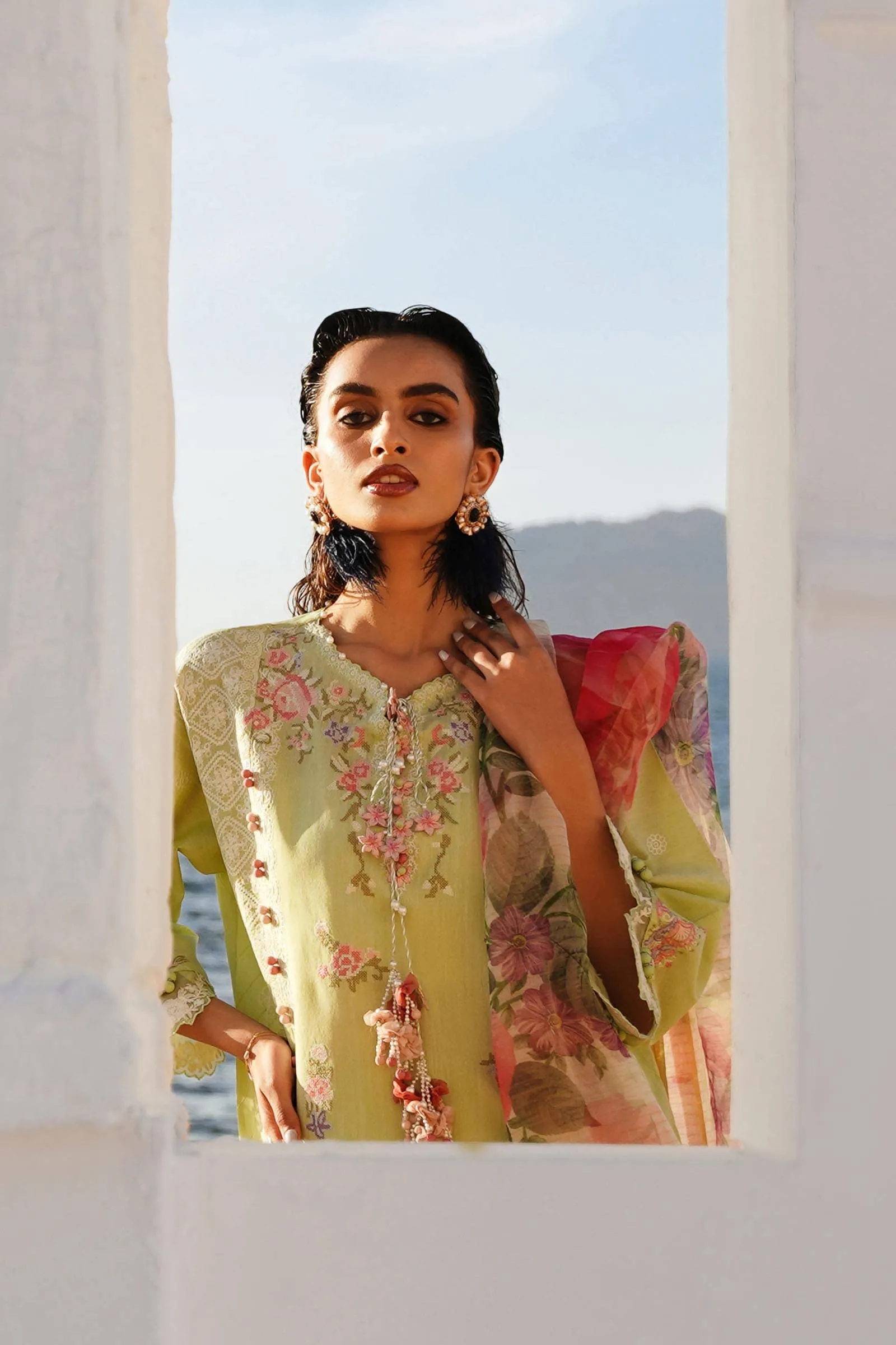 Sana Safinaz Spring/Summer Muzlin Lawn 2024 – M241-016B-3Cl