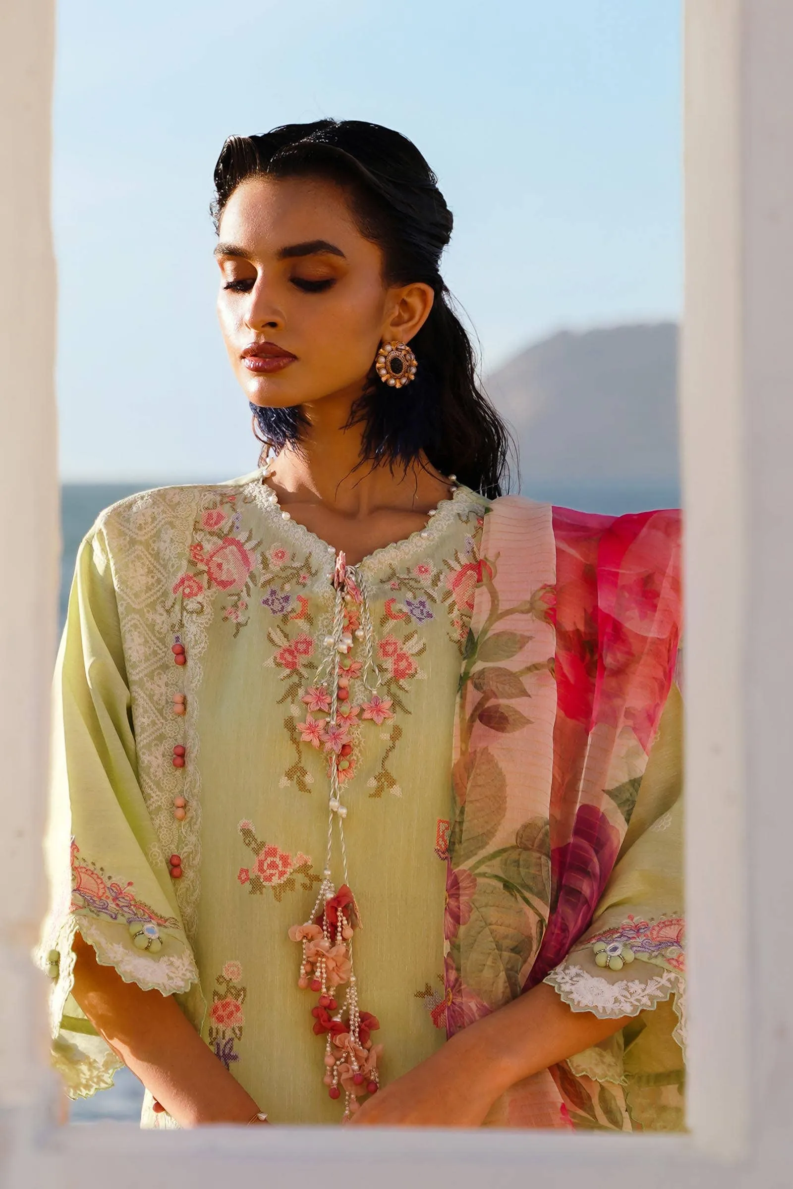 Sana Safinaz Spring/Summer Muzlin Lawn 2024 – M241-016B-3Cl